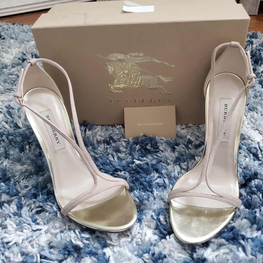 Burberry shoes brand new last pair on shelf